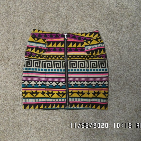 Colourful Mini Skirt - Picture 5 of 6